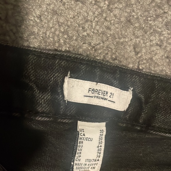 Forever 21 Premium black flare jeans - Picture 3 of 3
